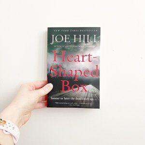 ✨ NWT Heart Shaped Box Soft Cover Novel | Joe Hill